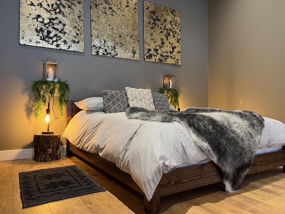 Quirky, Luxury Hideaway Villa Llanbrynmair Bagian luar foto